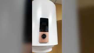 주문형 온수: 전기 저장 온수기